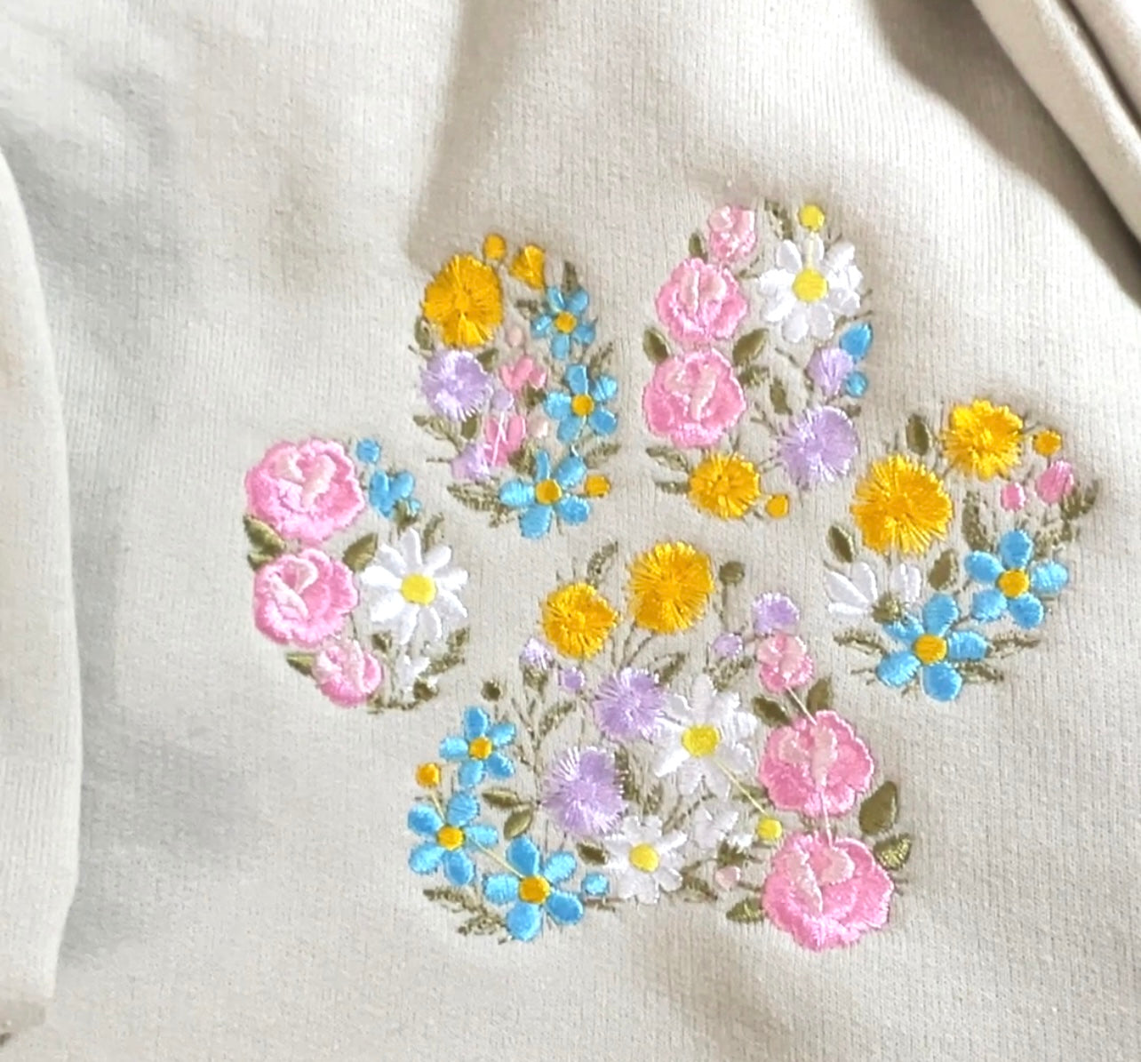 Floral Paw Print Embroidered T-shirt